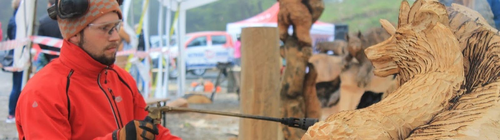 Dřevěné Pustevny 2018, dřevo ožívá pod rukama mistrů