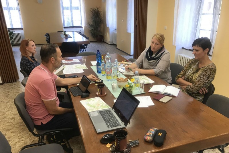 Přípravy produktů v destinaci míří do finále