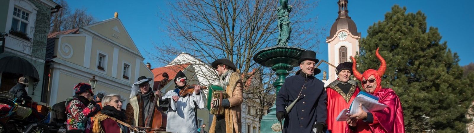 Beskydy ve víru rozpustilých masopustních rejů