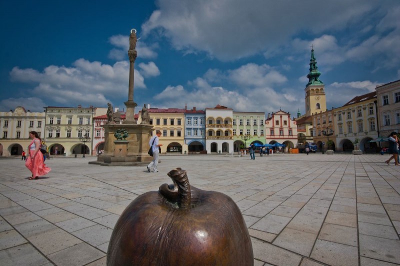 Po kolejích z města klobouků do Hostašovic