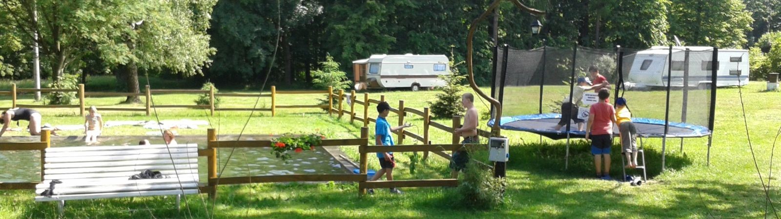 Camp Pod kaštany