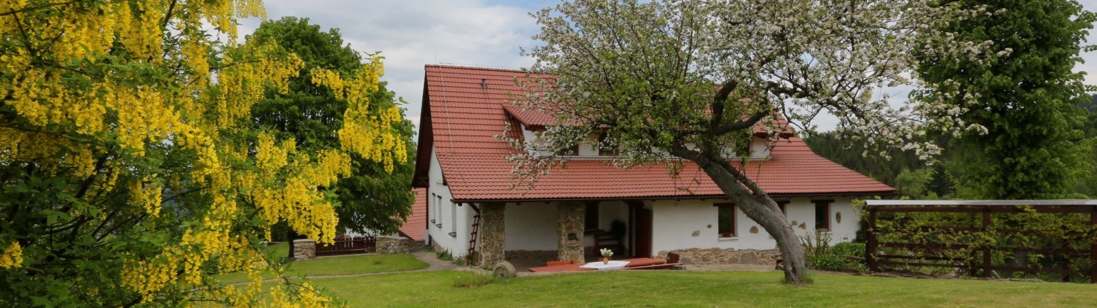 Ubytování Na Hlubokým