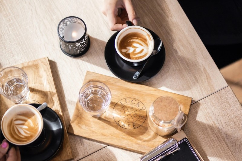 Lucky café